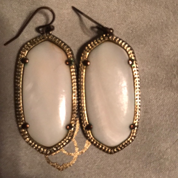Kendra Scott Jewelry - Kendra Scott Elle Earrings, Gold, White Stone.